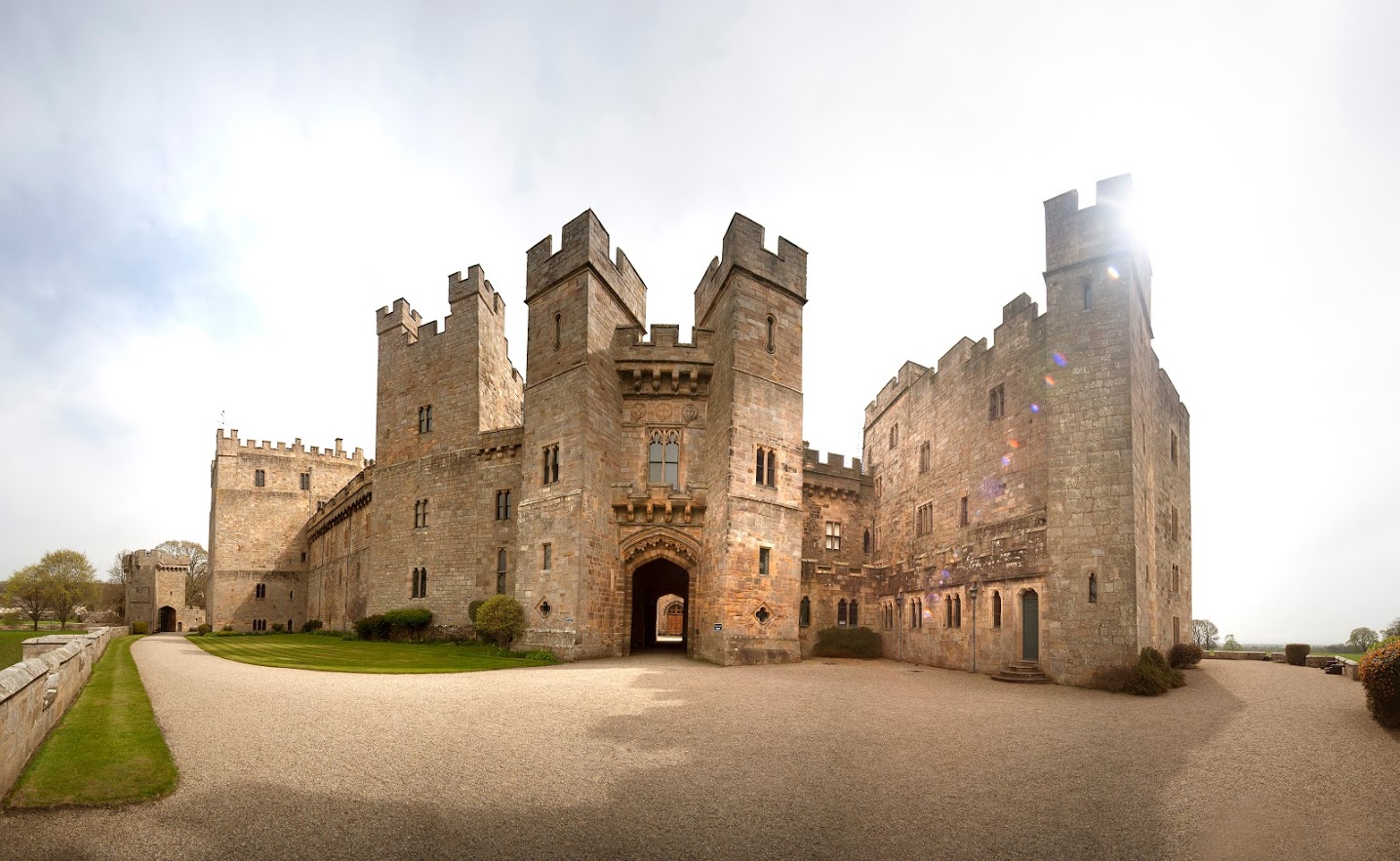 visit santa raby castle